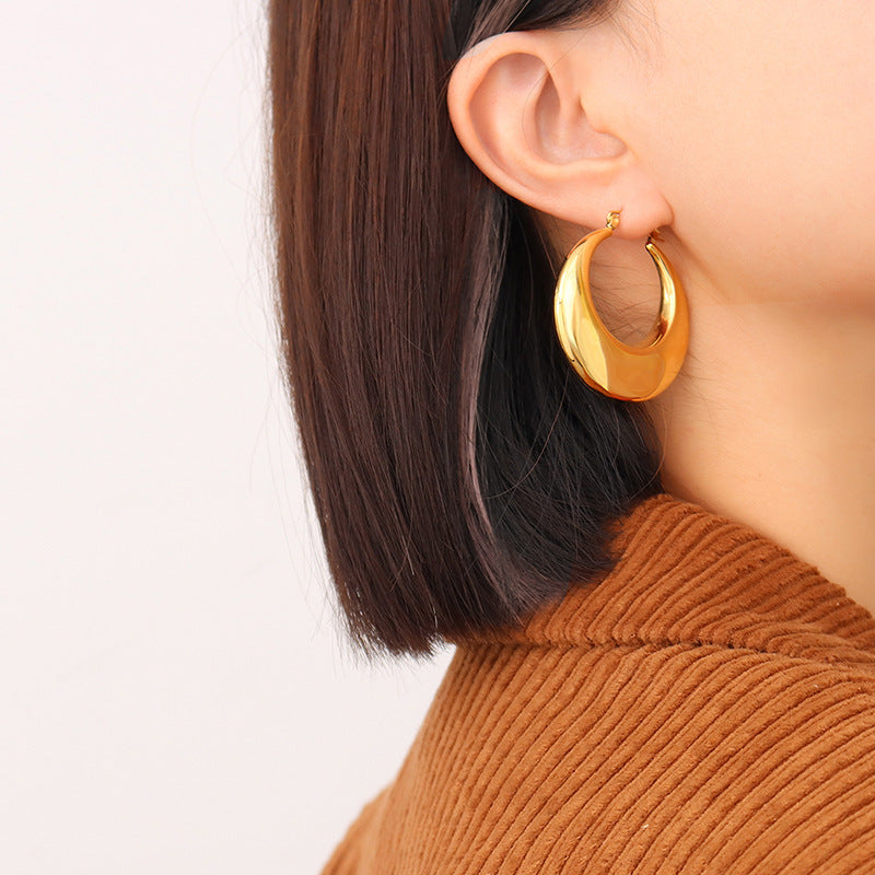 U-shaped large hoop earrings