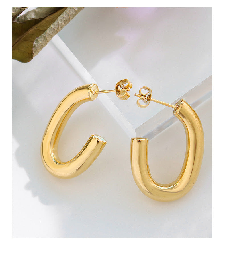 U-shaped glossy earrings